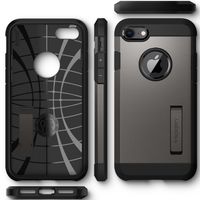 Spigen Tough Armor™ Case Grau für das iPhone SE (2022 / 2020)