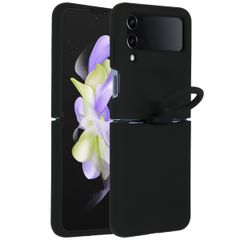 Accezz Liquid Silikoncase für das Samsung Galaxy Z Flip 4 - Schwarz