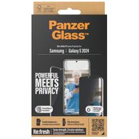 PanzerGlass Ultra Wide Fit Antibakterieller Screen Protector mit Sichtschutz inkl. Applikator für das Samsung Galaxy S24