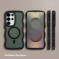 Selencia Wavy Backcover mit MagSafe Samsung Galaxy S25 Ultra - Schwarz