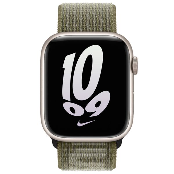 Apple Nike Sport Loop Band für das Apple Watch Series 1 bis 10 / SE / Ultra (2) (44/45/46/49 mm) - Sequoia / Pure Platinum