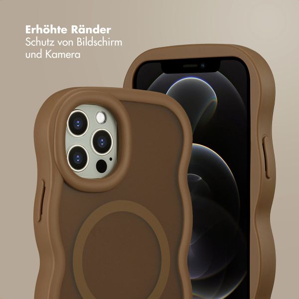 Selencia Wavy Backcover mit MagSafe Apple iPhone 12 (Pro) - Mocha Brown