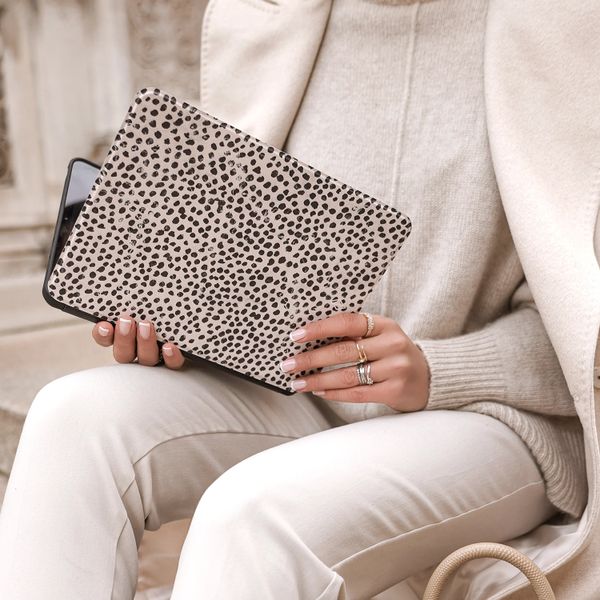 Burga Tablet Case Apple iPad Air 13 Zoll (2026) M4 / (2025) M3 / (2024) M2 - Almond Latte