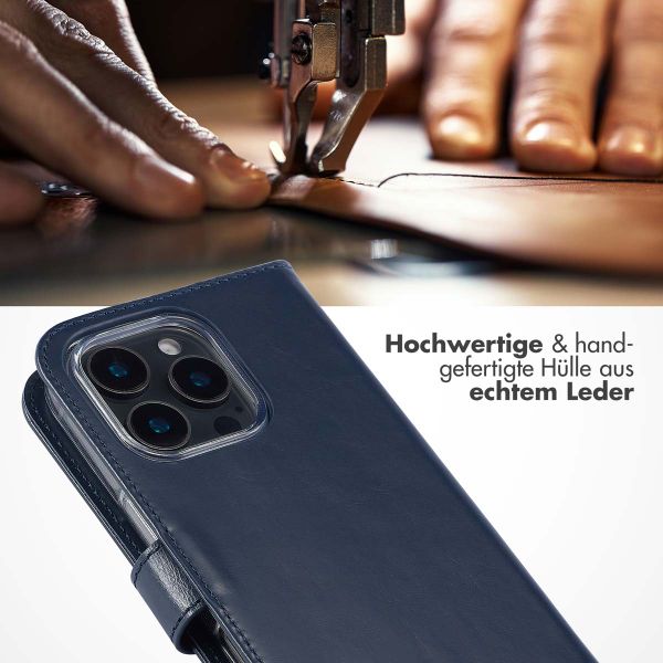 Selencia Echtleder Klapphülle für das Apple iPhone 16 Pro - Blau