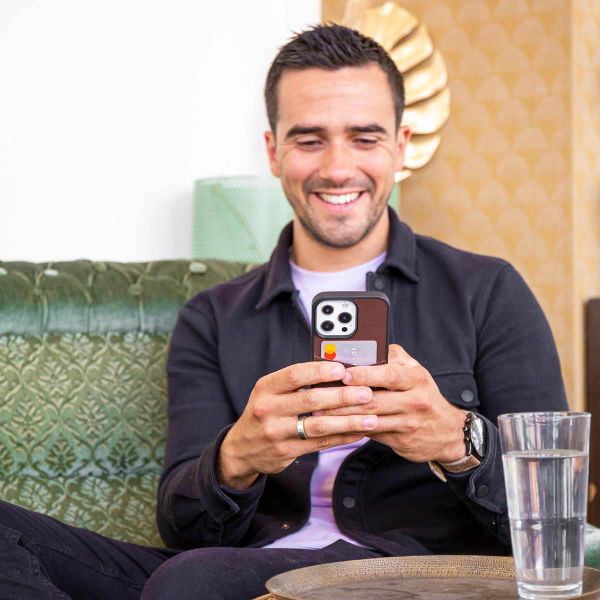 Accezz Premium Leather Card Slot Back Cover Samsung Galaxy S22 Plus - Braun