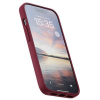 Njorð Collections Wildleder Comfort+ Case MagSafe für das iPhone 15 - Red