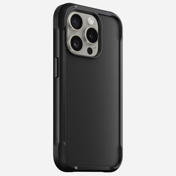 Nomad Rugged Case für das iPhone 15 Pro - Schwarz