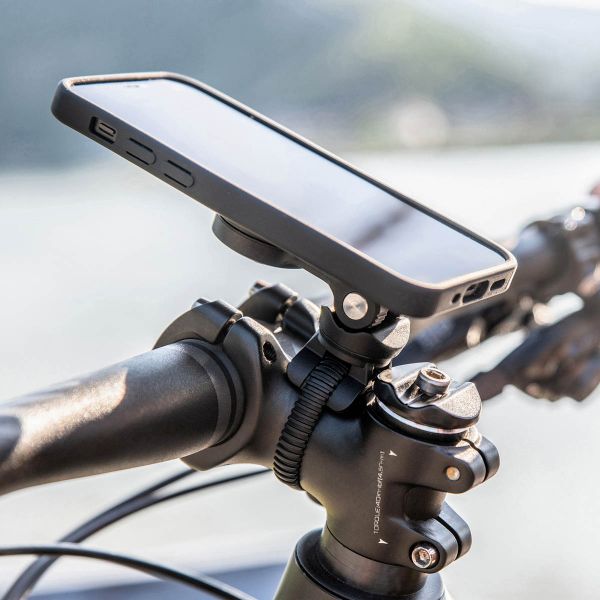 SP Connect Bike Bundle II - Handyhalter für das Fahrrad für das Apple iPhone 13 - Schwarz