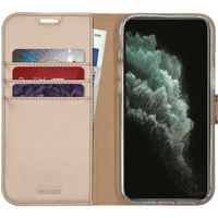 Accezz Wallet TPU Klapphülle iPhone 12 Pro Max - Gold