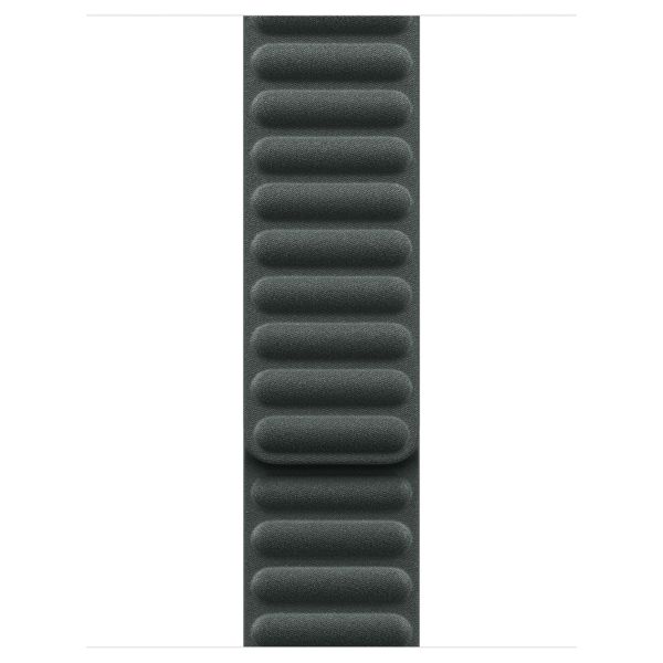 Apple Armband mit Magnetverschluss FineWoven für das  Apple Watch Series 1 t/m 9 / SE (38/40/41 mm) | Series 10 / 11 (42 mm) - Größe S/M - Evergreen