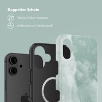 Selencia Vivid Tough Back Cover MagSafe für das iPhone 16 - Marble Grayed Jade