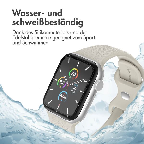 imoshion Graviertes Silikonarmband für die Apple Watch Series 1-9 / SE (38/40/41 mm) | Series 10 (42 mm) - Sternenlicht