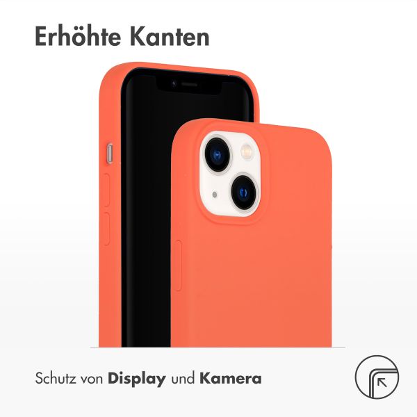 Accezz Liquid Silikoncase mit MagSafe für das Apple iPhone 14 - Nektarine