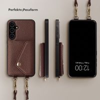 Selencia Sera HandyHülle mit Kordel und Umschlag-Kartenhalter Samsung Galaxy A55 - Chocolate Brown