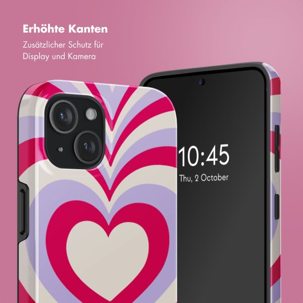 Selencia Vivid Tough Back Cover MagSafe für das iPhone 15 - Double Hearts Rubine Red Lilac