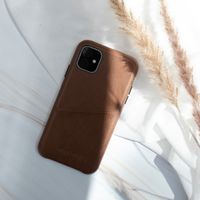 Selencia Vayu Veganes Leder-Backcover Braun für das iPhone 11