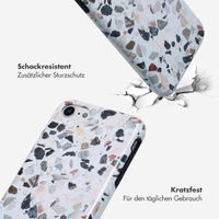 Selencia Vivid Tough Back Cover für das iPhone SE (2022 / 2020) / 8 / 7 / 6(s) - Chic Terazzo