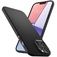 Spigen Liquid Air™ Case für das Apple iPhone 13 Pro - Schwarz