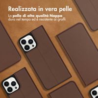 Accezz Premium Leather Slim Klapphülle Apple iPhone 13 Pro Max - Braun