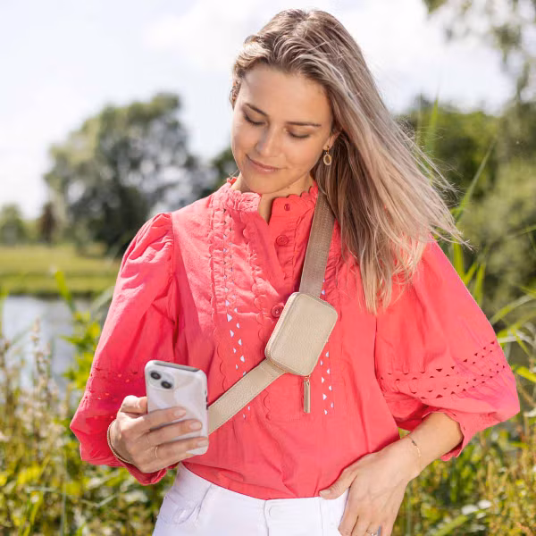 Selencia Handykette mit kleiner Tasche - Beige