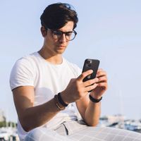 Spigen GLAStR EZ Fit Optik Kameraschutz 2er-Pack für Apple iPhone 14 / 14 Plus - Schwarz