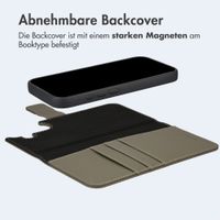 imoshion Herausnehmbare 2-in-1 Luxus-Bookcase Apple iPhone 16 - Grün
