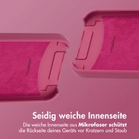imoshion Color Backcover mit abnehmbarem Handykette und MagSafe Apple iPhone 15 - Raspberry