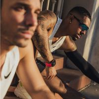 Nomad Tempo Silikonarmband für das  Apple Watch Series 1 - 9 / SE (38/40/41 mm) | Series 10 / 11 (42 mm) - Coral