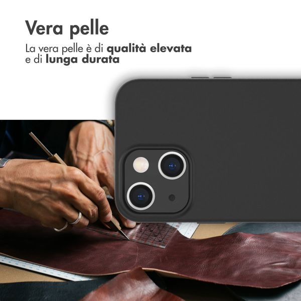 Accezz Leather Backcover mit MagSafe Apple iPhone 14 Plus - Schwarz