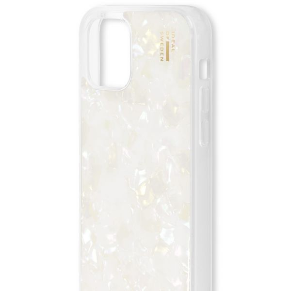 iDeal of Sweden Pearlized Case Apple iPhone 12 (Pro) - Weiß