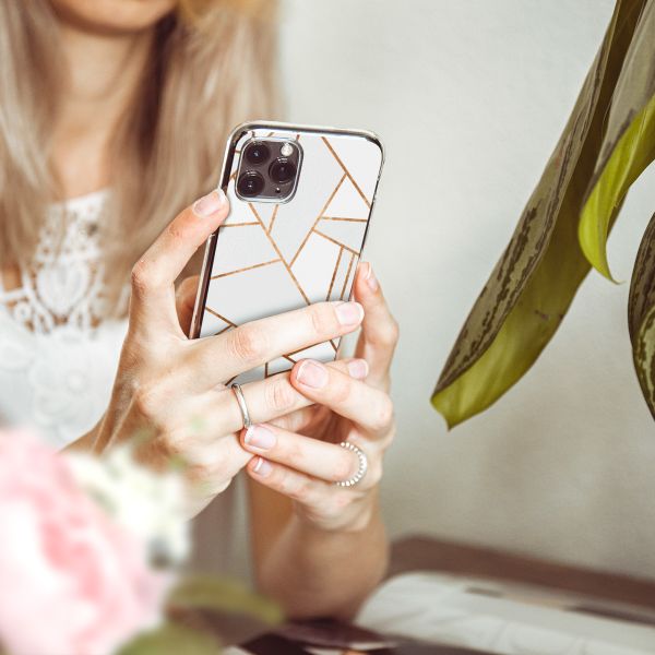 imoshion Design Hülle Google Pixel 6a - White Graphic