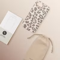 Selencia Sabi Backcover Leopardenmuster mit MagSafe Apple iPhone 16e - Soft Ivory