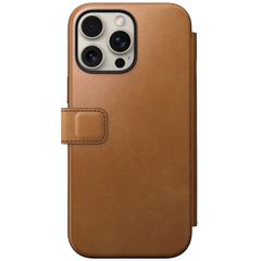 Nomad Modern Leather Folio Klapphülle für das iPhone 16 Pro Max - English Tan