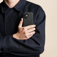Accezz Backcover mit MagSafe Samsung Galaxy S25 - Schwarz