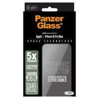 PanzerGlass Keramischer Displayschutz mit Applikator Apple iPhone 16 Pro Max