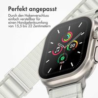 imoshion Nylon Alpine Armband für das  Apple Watch Series 1 t/m 9 / SE (38/40/41 mm) | Series 10 / 11 (42 mm) - Weiß