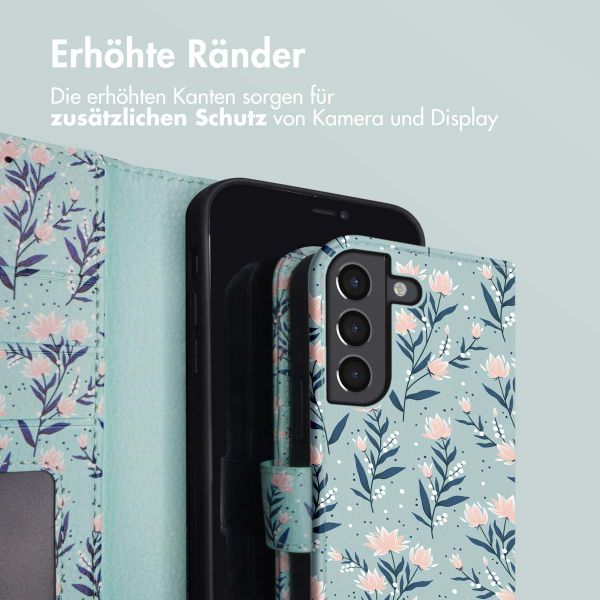 imoshion Design Klapphülle für das Samsung Galaxy S21 FE - Blue Flowers