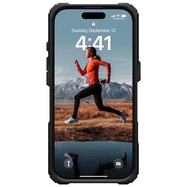 UAG Plasma XTE Back Cover MagSafe Apple iPhone 16 Pro - Black / Clear