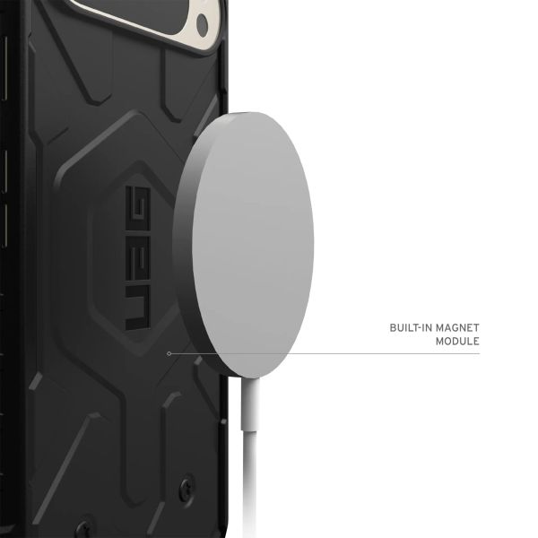 UAG Pathfinder Back Cover Magnet für das Google Pixel 9 Pro XL - Black