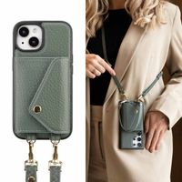 Selencia Sera Kordel-Hulle mit Kartenhalter-Umschlag für das iPhone 15 - Sage Green