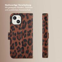 Selencia Sabi Klapphülle mit Leopardenmuster Apple iPhone 14 / 13 - Mocha Brown