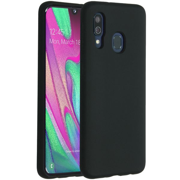 Accezz Liquid Silikoncase Schwarz für das Samsung Galaxy A40