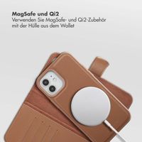 Selencia Olyn Abnehmbare Bookcase mit MagSafe Apple iPhone 12 (Pro) - Braun