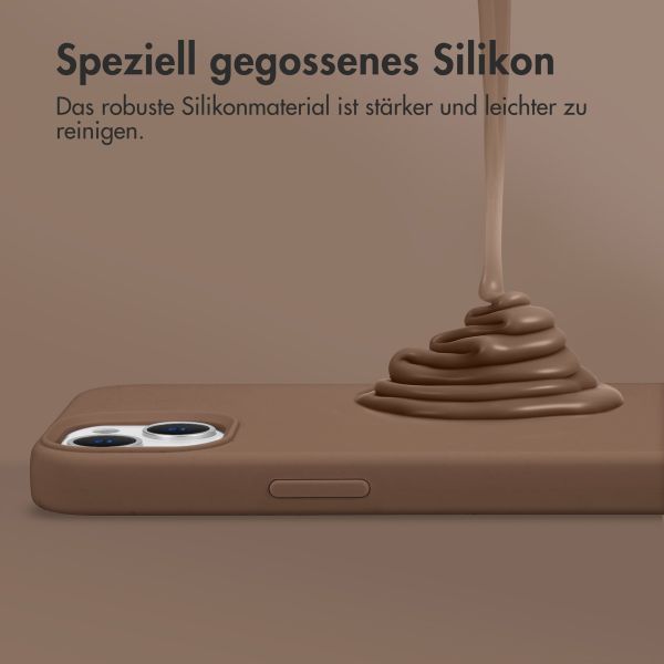 Accezz Liquid Silikoncase mit MagSafe für das iPhone 16 - Light Brown