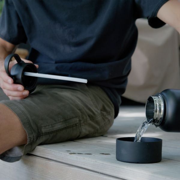 Scosche MagicMount Flask – Handyhalterung – Isolierte Trinkflasche 946ML – MagSafe – Schwarz