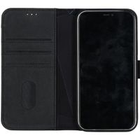Decoded 2 in 1 Leather Klapphülle für das Apple iPhone 12 (Pro) - Schwarz
