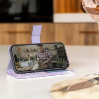 imoshion Design Klapphülle für das Samsung Galaxy S25 - Purple Marble