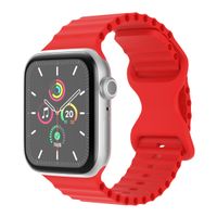 imoshion Athletisches Silikonarmband für die Apple Watch Series 1 bis 9 / SE (38/40/41 mm) | Series 10 (42 mm) - Rot