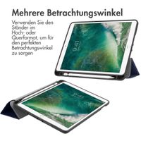 imoshion Trifold Klapphülle Apple iPad 6 (2018) 9.7 Zoll / iPad 5 (2017) 9.7 Zoll / Air 2 (2014)/Air 1 (2013) - Dunkelblau