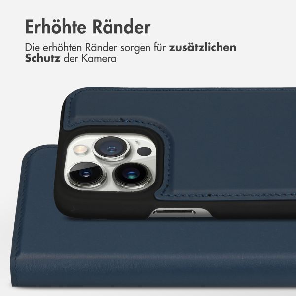 Accezz Premium Leather 2 in 1 Klapphülle für das iPhone 14 Pro - Dunkelblau